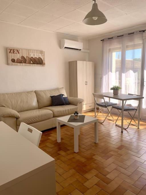 La Garde : Joli Studio Dans Residence エクステリア 写真